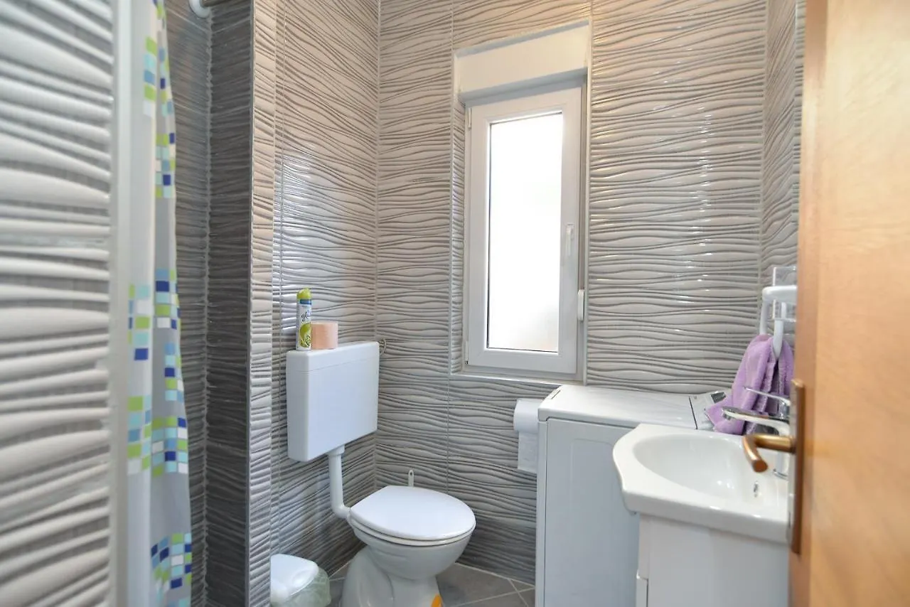 Family Friendly Apartments With A Swimming Pool Fazana - 19596 0*,