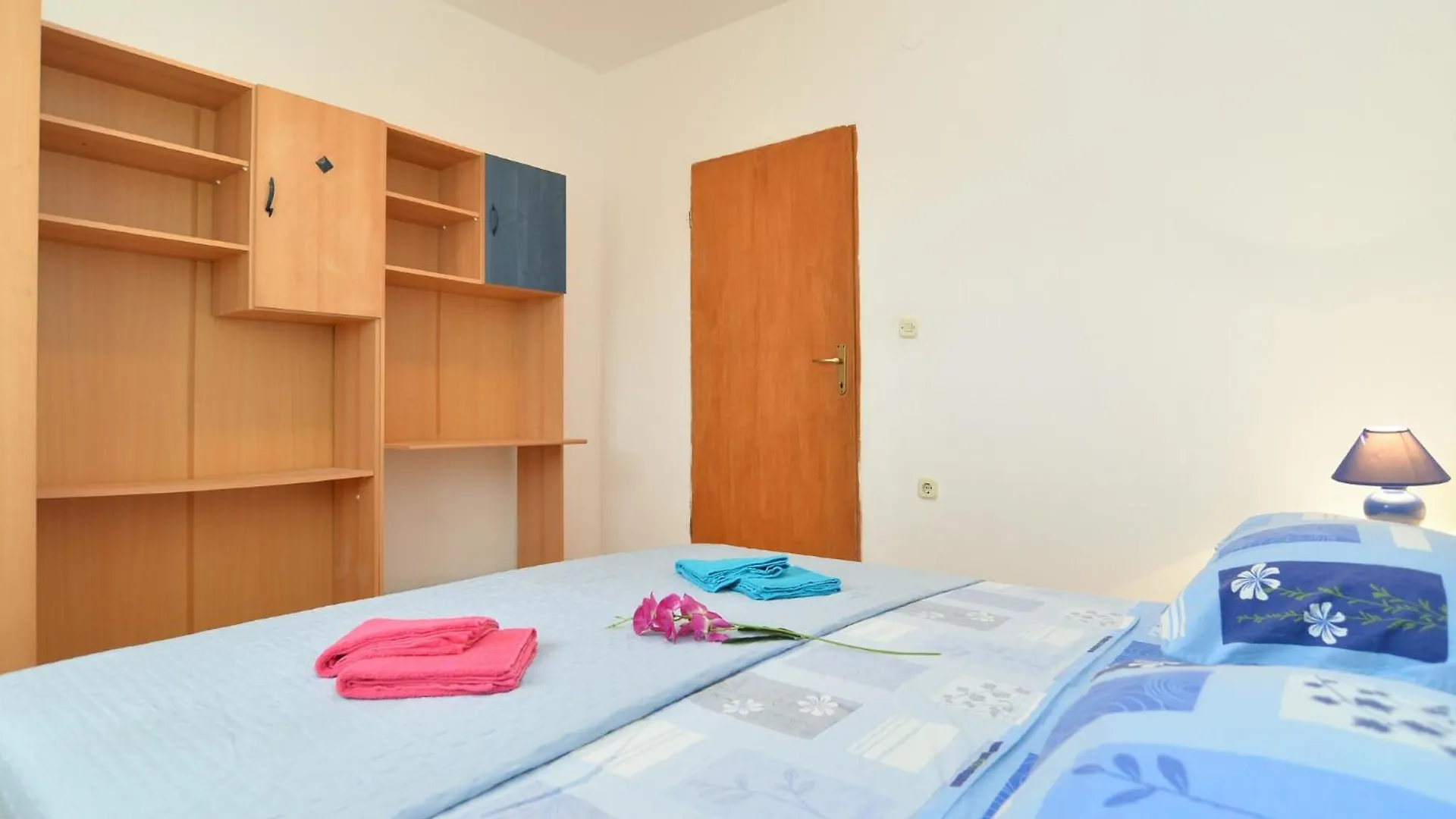 Family Friendly Apartments With A Swimming Pool Fazana - 19596 Croatia