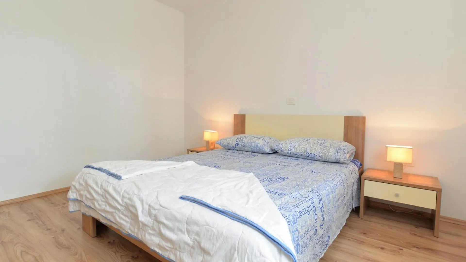 Family Friendly Apartments With A Swimming Pool Fazana - 19596